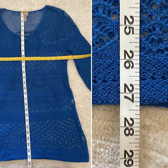 Chicos Blue Crochet Knit Top Size M Swim Cover Up Pullover Lightweight Color Pop - Picture 11 of 12